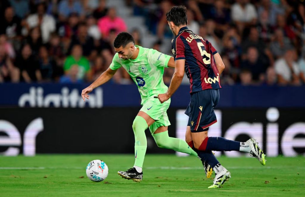 Prediksi Barcelona vs Levante 22 Februari 2026