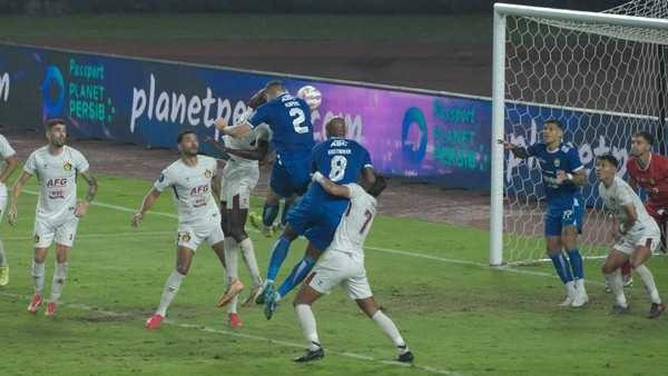 Prediksi Persib Bandung vs Persik Kediri