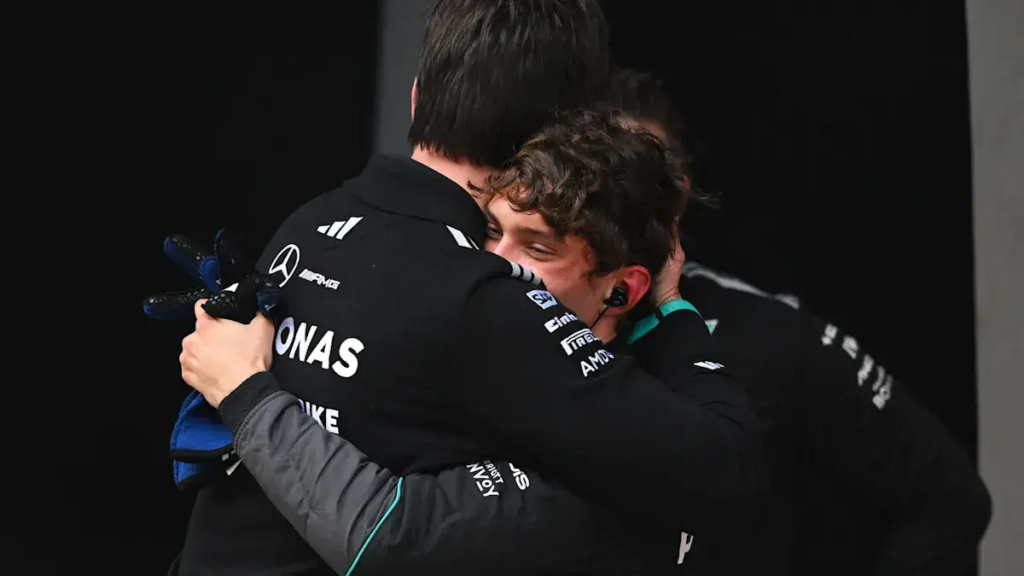 Antonelli Menangi F1 GP China