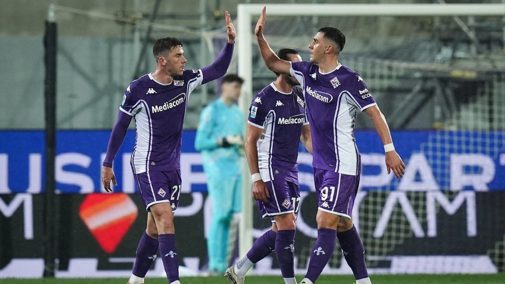Gol Tunggal Robin Gosens Bawa Fiorentina Jinakkan Lazio